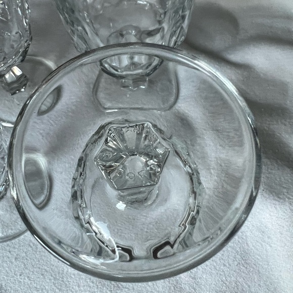 Vintage Arcoroc France Artic Wine Glass Set Of 5 Stemmed Wine Water Goblets - Picture 4 of 9